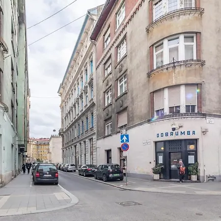 Extra New * Budapest